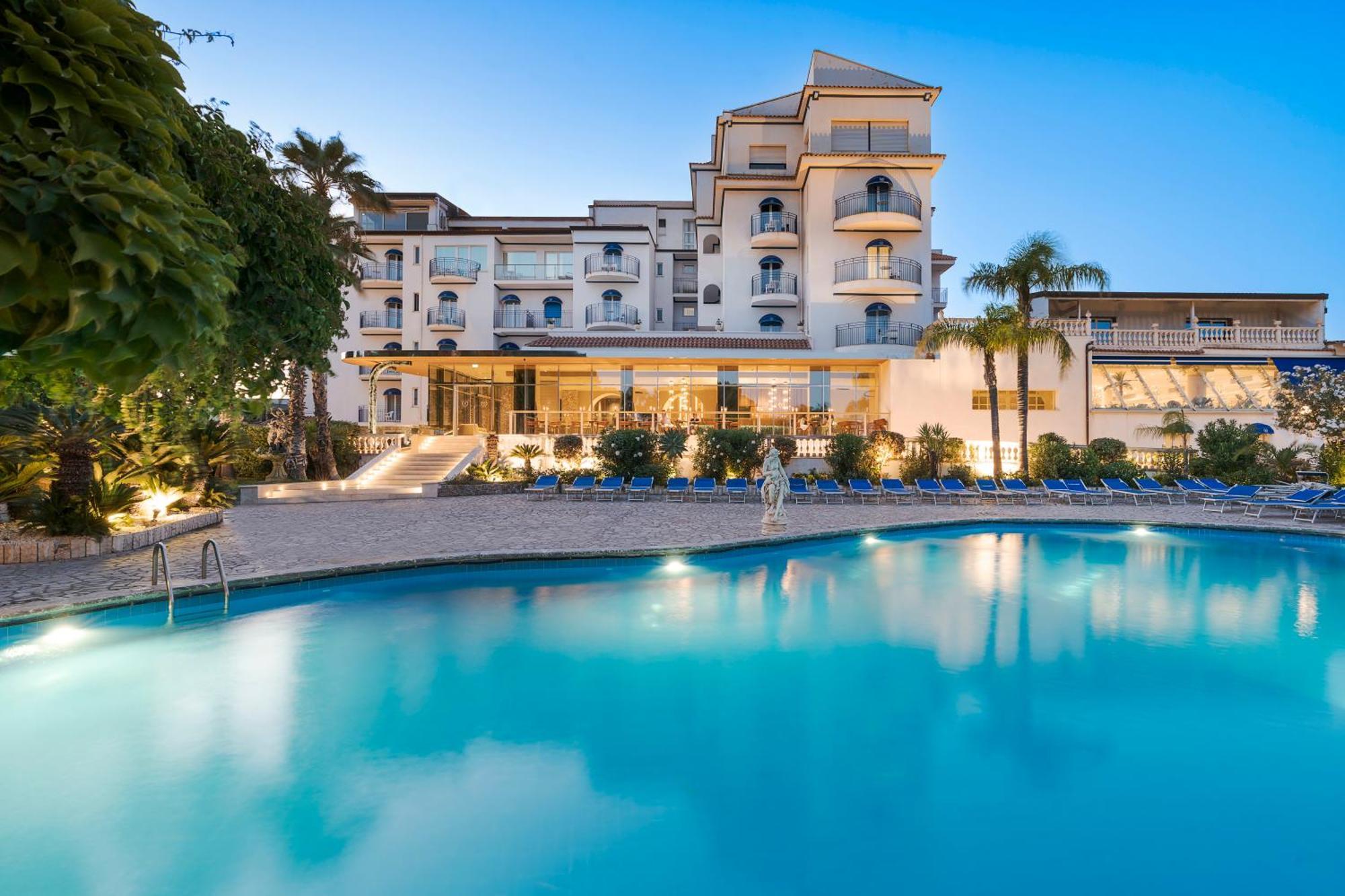 Sant Alphio Garden Hotel & Spa Giardini Naxos Esterno foto